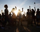 Good for you! Braving the heatwave on Glastonbury’s final day – photo essay