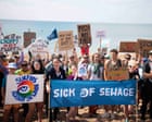 Bonuses banned for 10 English water bosses over sewage pollution